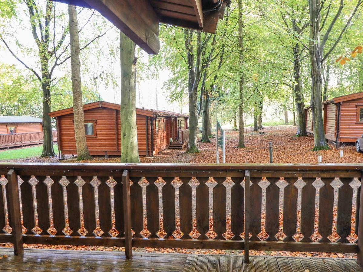 Leafy Hollow Lodge Louth  Exterior foto